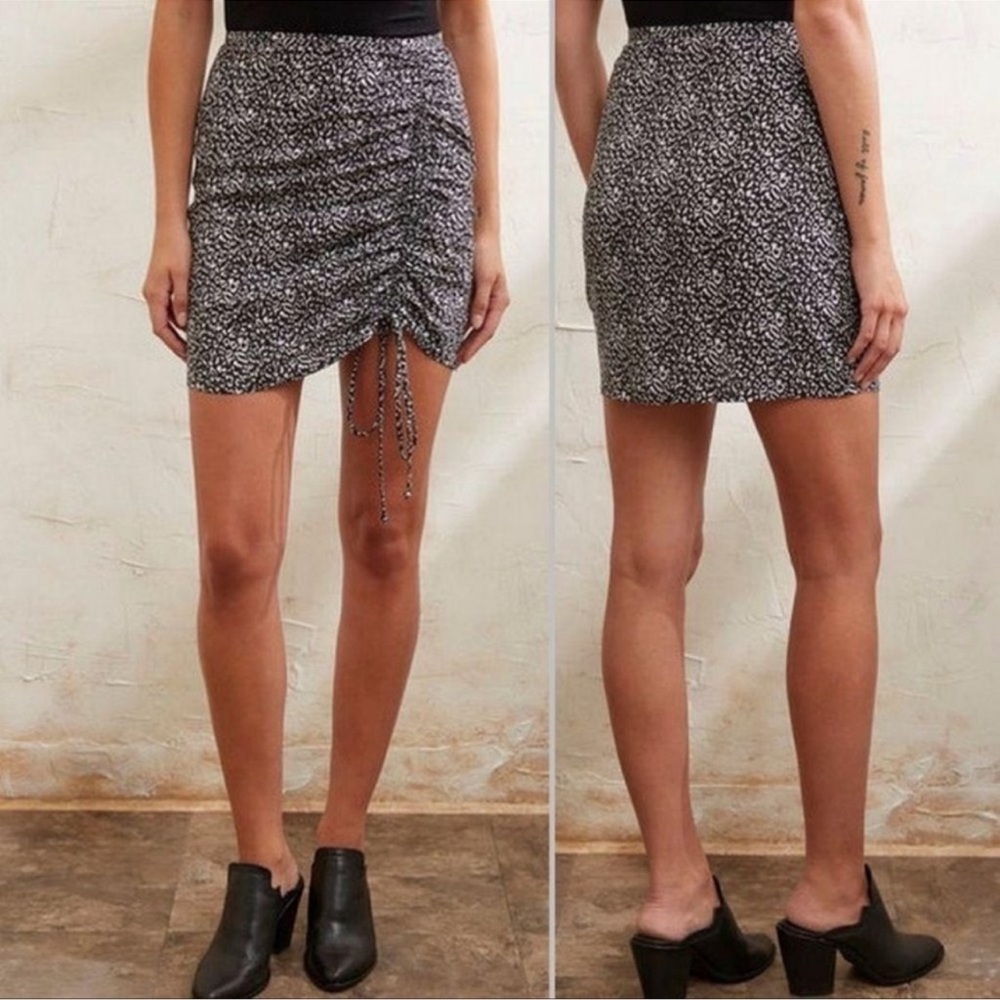 NWT Leopard Print Side Ruched Mini Skirt